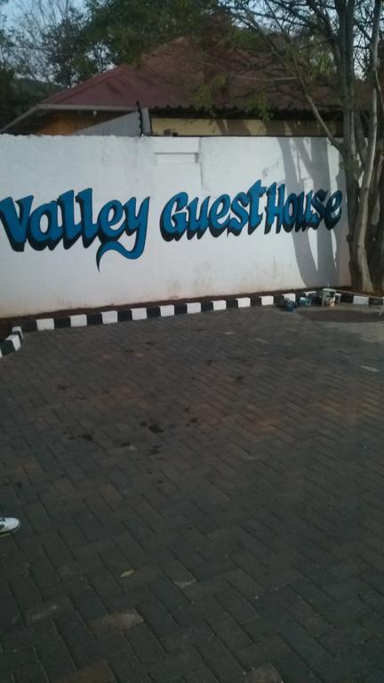 Valley Guest House Pretoria Luaran gambar