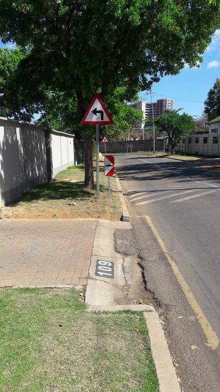 Valley Guest House Pretoria Luaran gambar