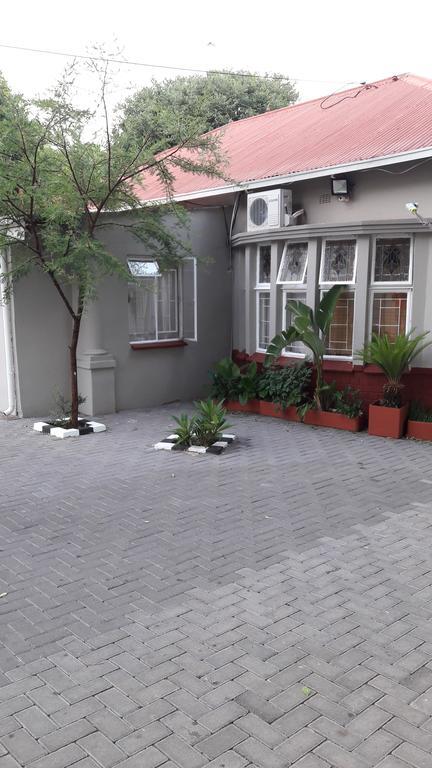Valley Guest House Pretoria Luaran gambar